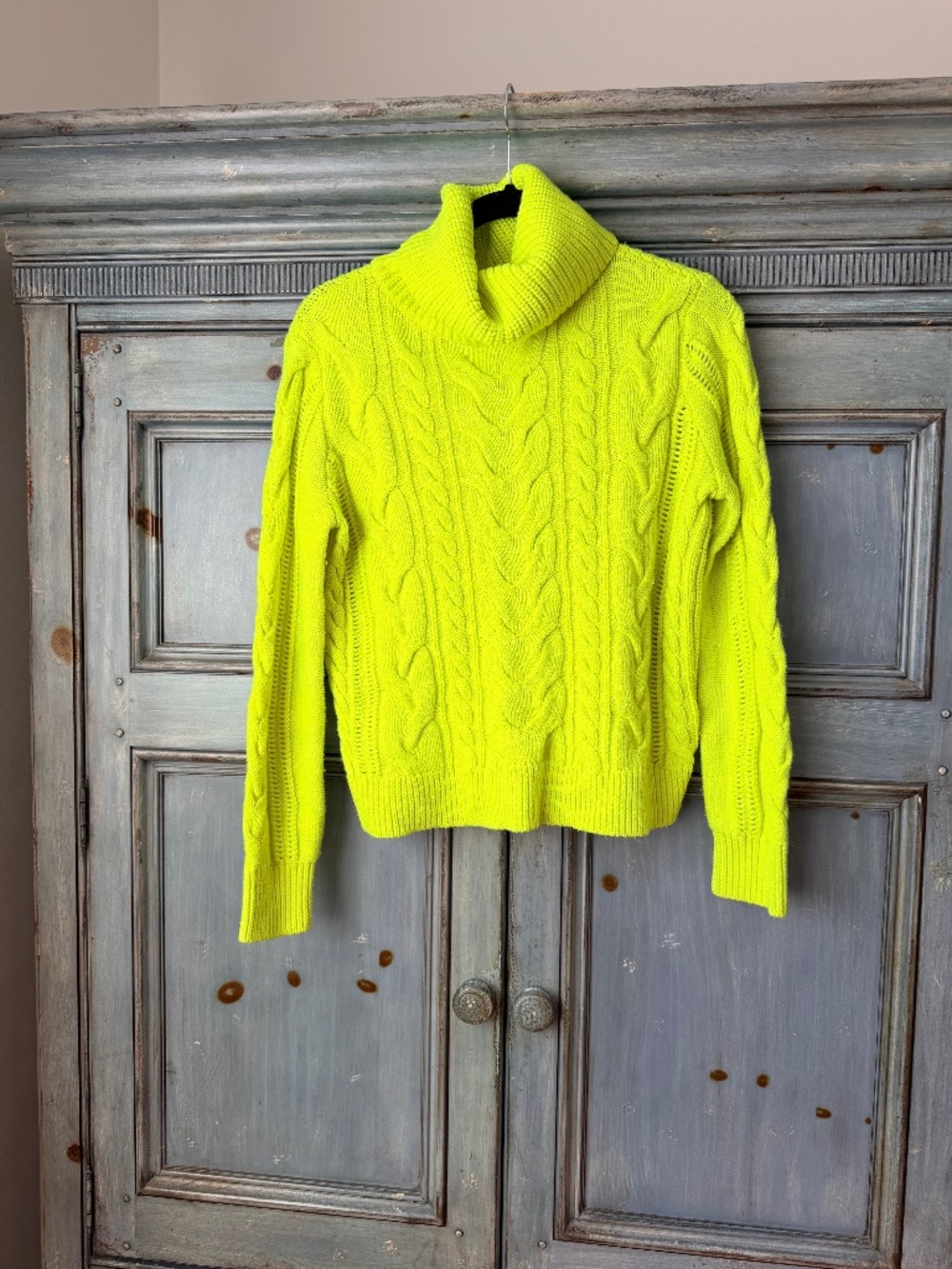Alice + Olivia Neon Yellow Wool Blend Cable Knit Turtleneck Sweater Size S/P